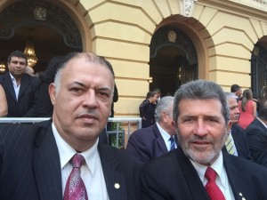 Deputado federal Pastor Eurico e o deputado federal Gonzaga Patriota na posse de Paulo Câmara 