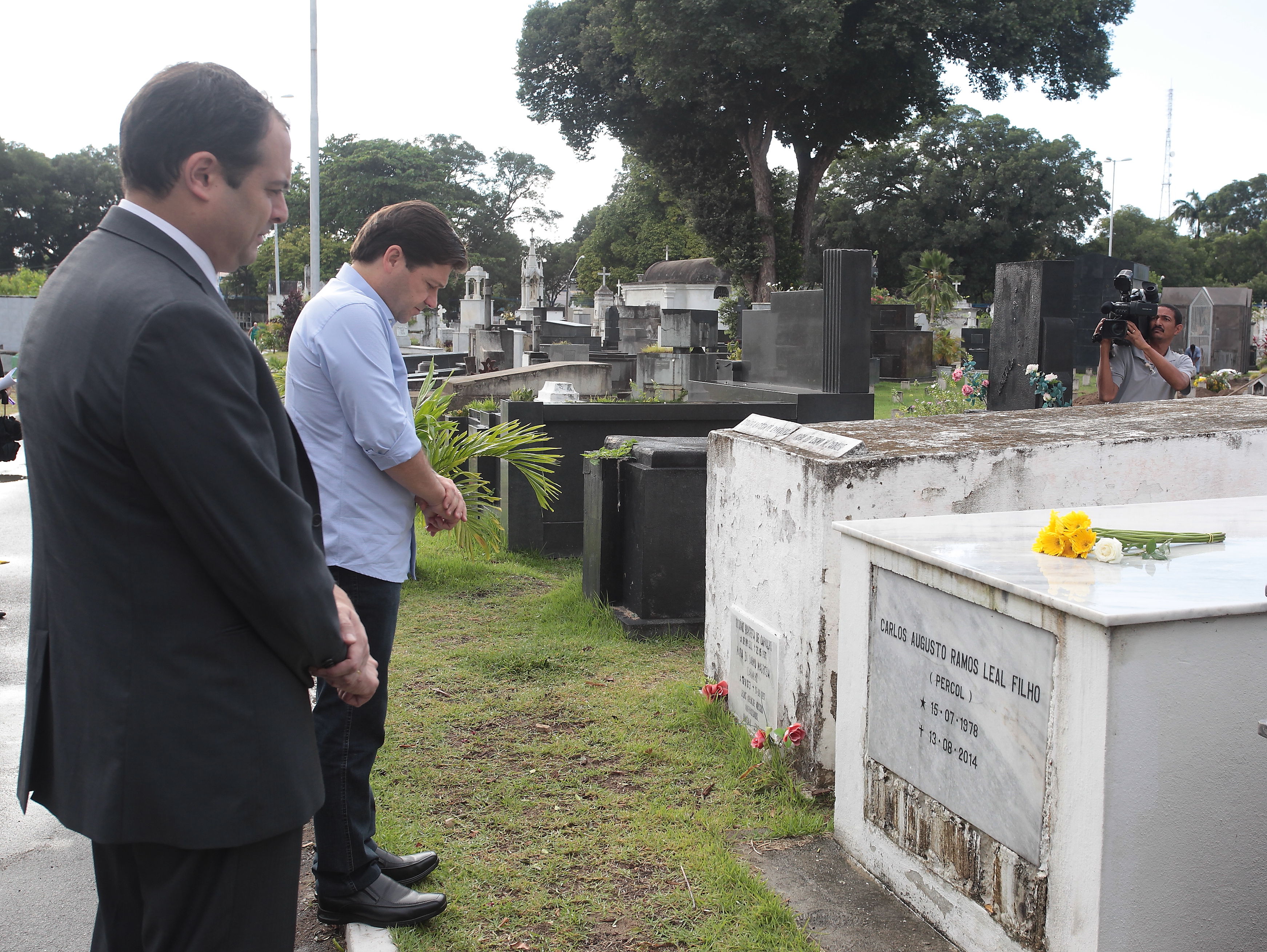 IMG_9650RETRATISTA -- ROBERTO PEREIRA